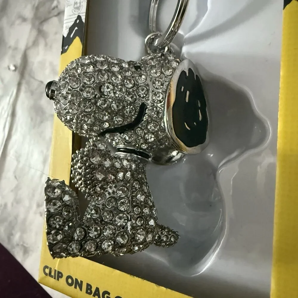 NEW Snoopy Peanuts Pave 3D Crystal Rhinestone Keychain Clip On Bag Charm NEW